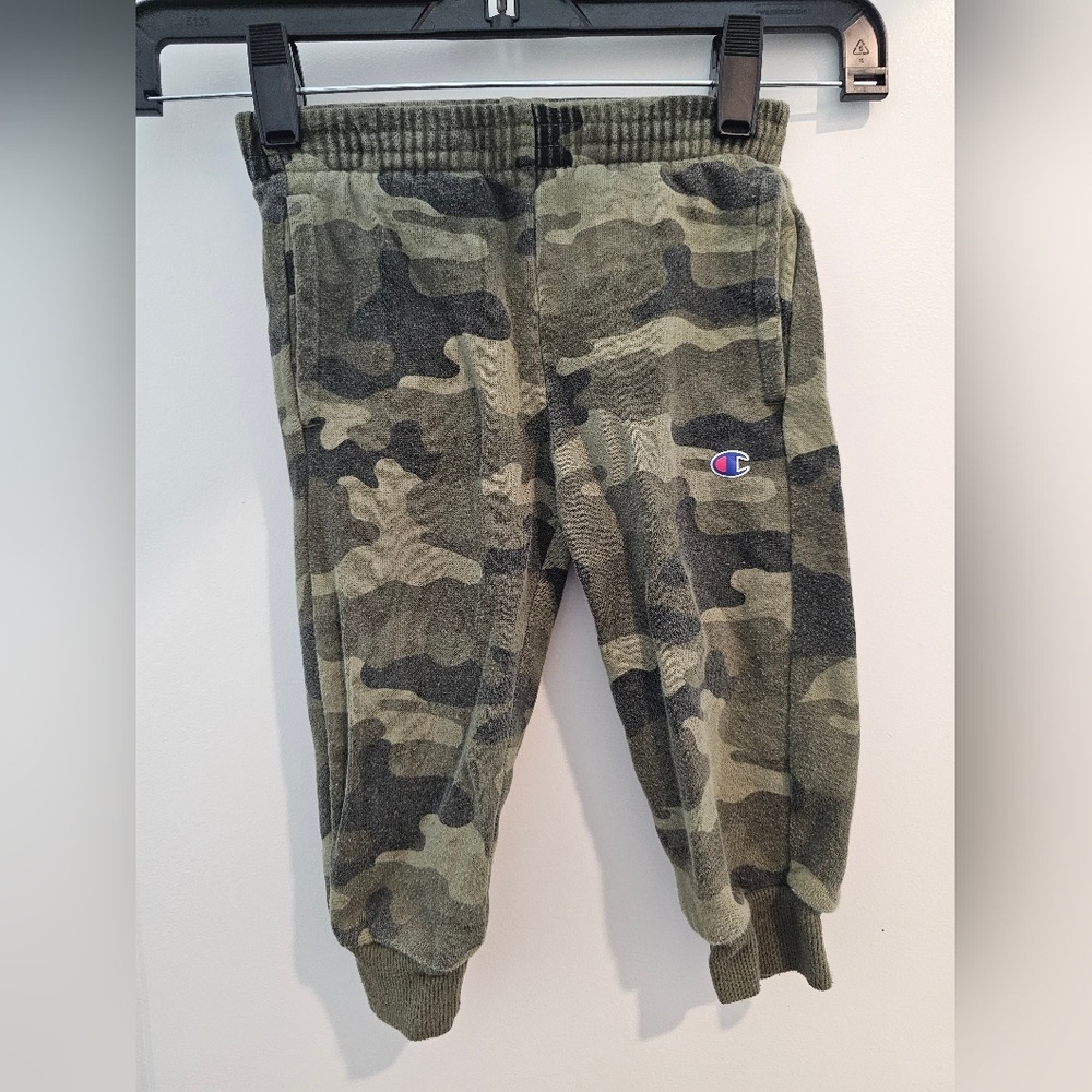 2T Champion Kids Camo Jogger Pants Green Spring Fall Woods Hunting Military Cozy
